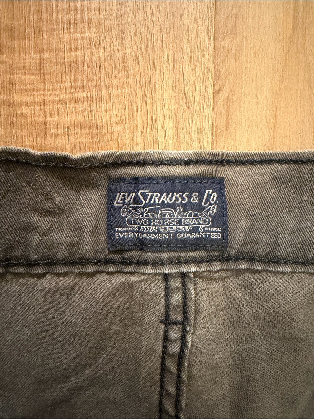 Levi Strauss & Co Chino Men's Pants Olive 30x30 - Picture 3 of 7